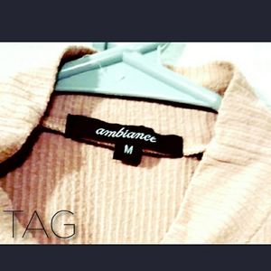 AMBIANCE cold-shoulder